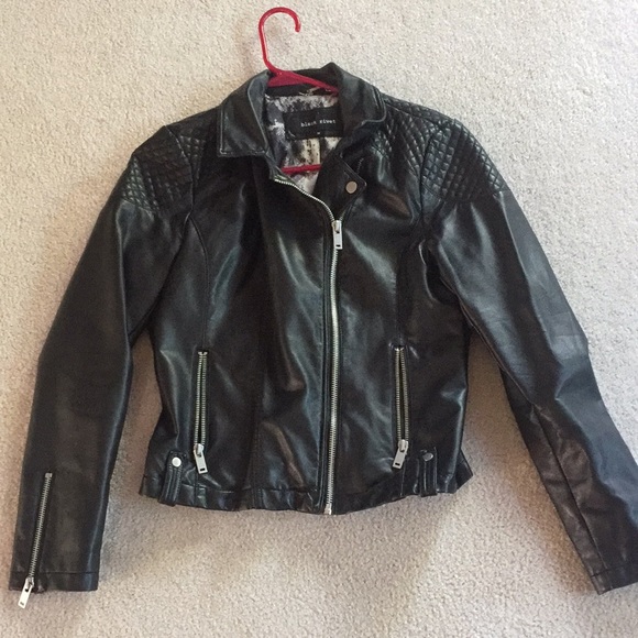 Women Jacket - Picture 1 of 4